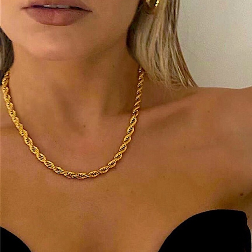 ⚜️[𝟯𝟬%𝗢𝗙𝗙|𝗯𝘂𝗻𝗱𝗹𝗲𝘀 𝟯+]⚜️Gold Twisted Chain Choker NEW